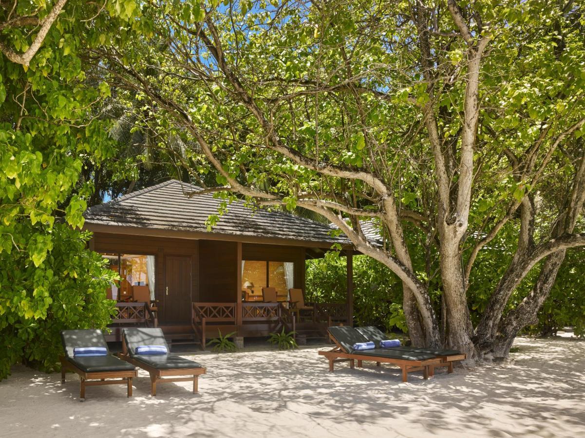 Royal Island Resort And Spa Dharavandhoo 4550